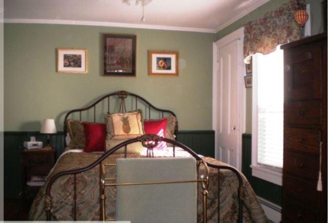 The Stirling House Waterfront Inn กรีนพอร์ต ภายนอก รูปภาพ